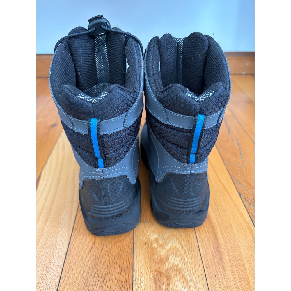Columbia Kids' Bugaboot Celsius waterproof insulated winter boots size 5 - Picture 2 of 7